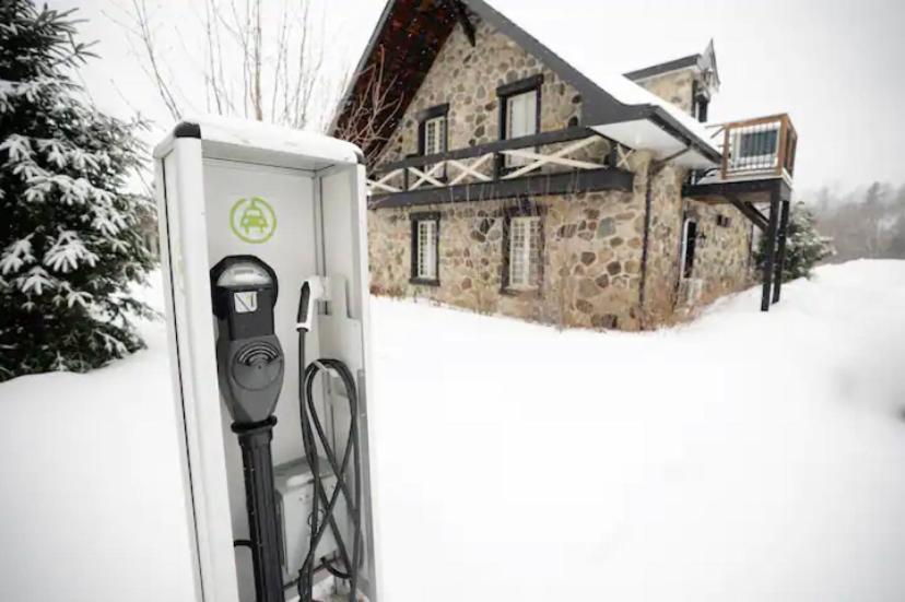 Condo Hotel Au pied du Mont Orford Extérieur photo