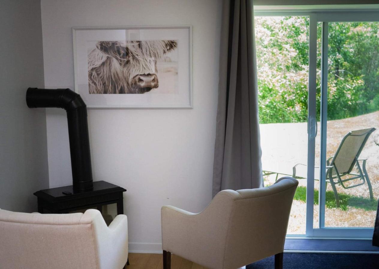 Condo Hotel Au pied du Mont Orford Extérieur photo
