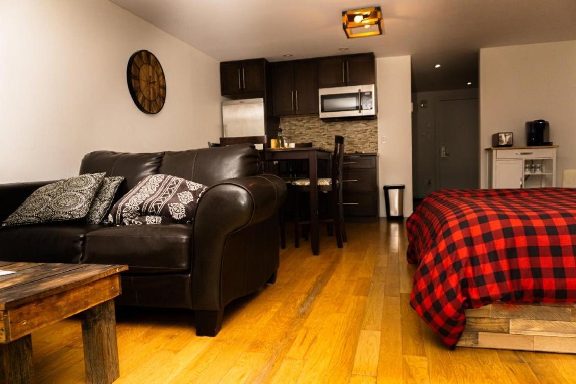 Condo Hotel Au pied du Mont Orford Extérieur photo